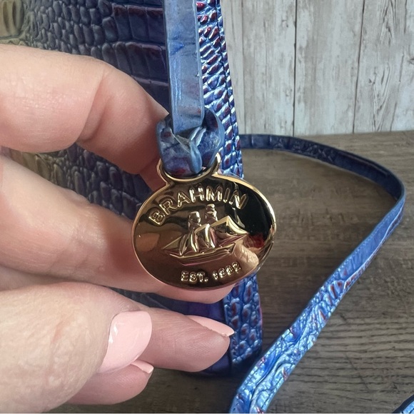 Brahmin Katie Multicolor Magic Ombre Crocodile Embossed Crossbody Bag Pink Blue - Picture 4 of 8